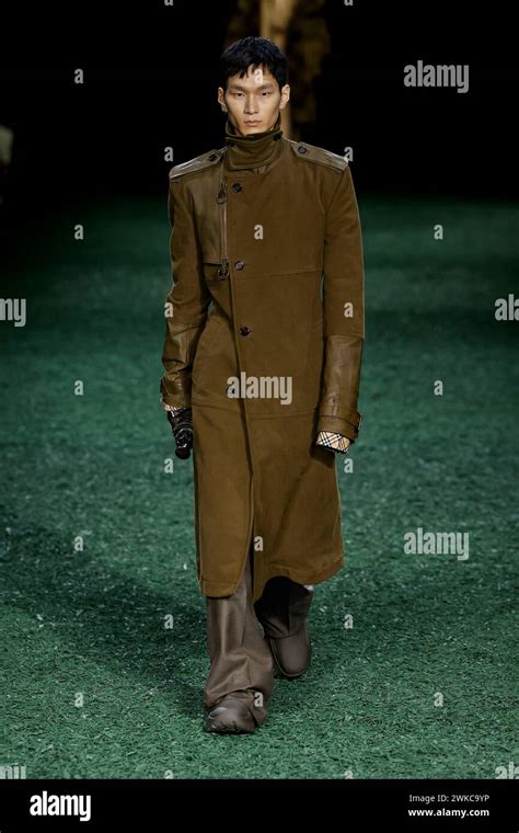 burberry london fashion week location|London fashion week news.